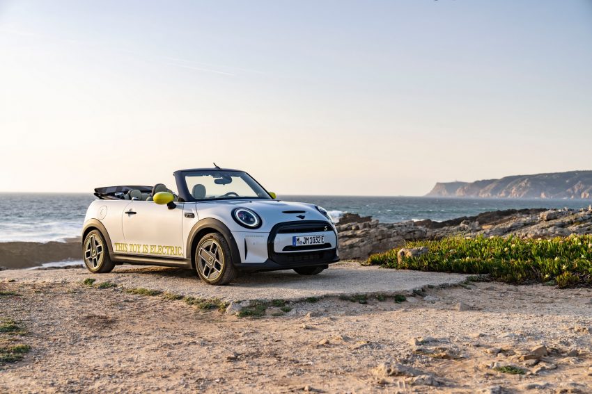 2022 Mini Cooper SE Convertible Concept - Front Three-Quarter Wallpaper 850x567 #46