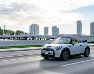 2022 Mini Cooper SE Convertible Concept - Front Three-Quarter Wallpaper 190x150