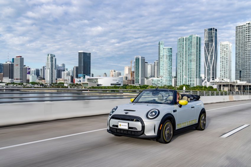 2022 Mini Cooper SE Convertible Concept - Front Three-Quarter Wallpaper 850x567 #178