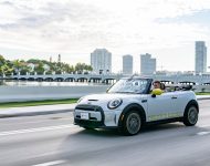 2022 Mini Cooper SE Convertible Concept - Front Three-Quarter Wallpaper 190x150