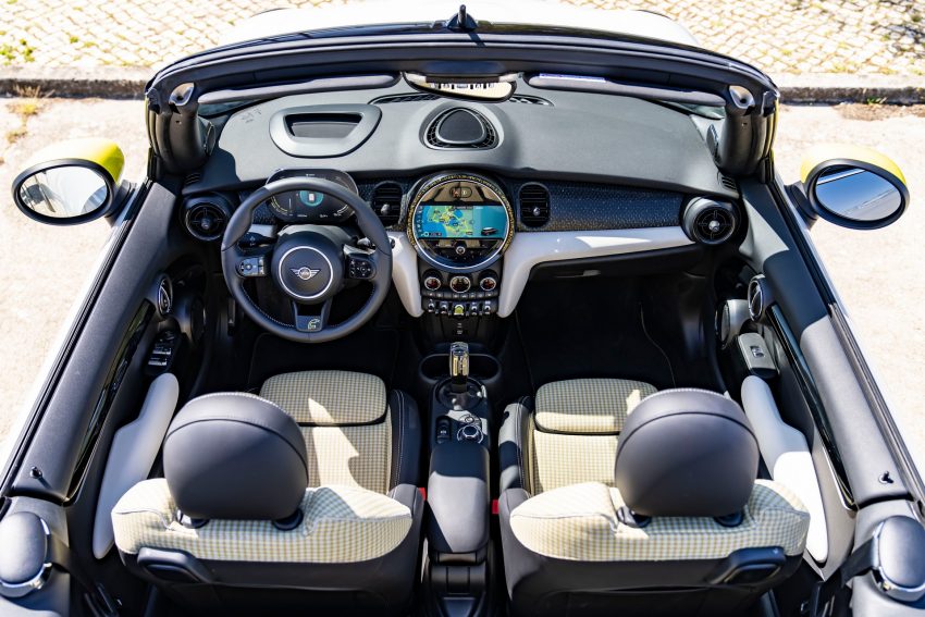 2022 Mini Cooper SE Convertible Concept - Interior, Cockpit Wallpaper 850x567 #111