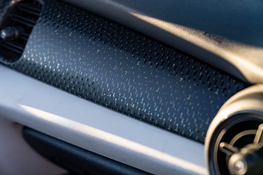 2022 Mini Cooper SE Convertible Concept - Interior, Detail Wallpaper 850x567 #155