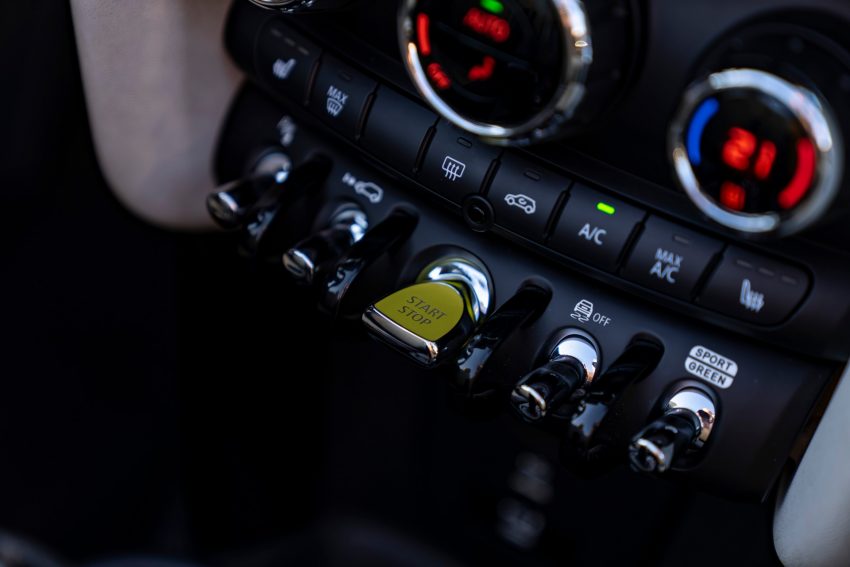 2022 Mini Cooper SE Convertible Concept - Interior, Detail Wallpaper 850x567 #156