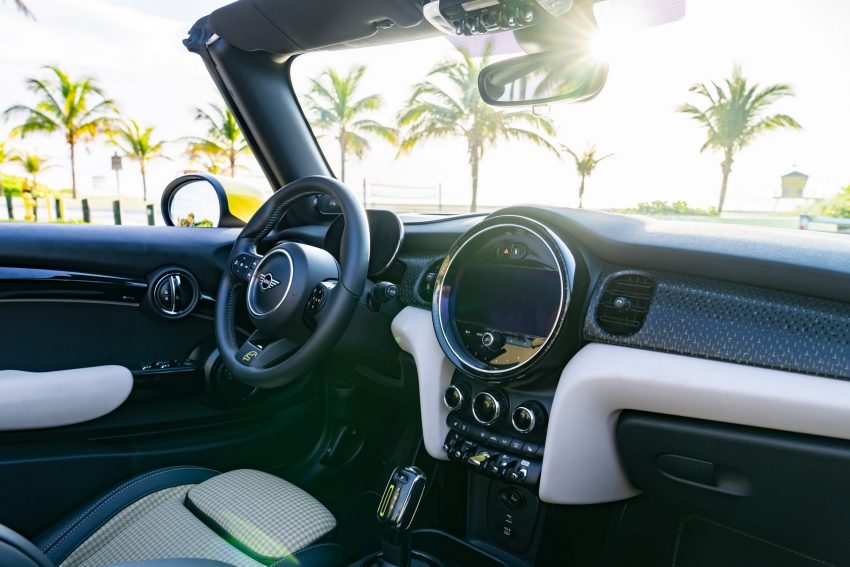 2022 Mini Cooper SE Convertible Concept - Interior Wallpaper 850x567 #265