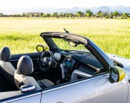 2022 Mini Cooper SE Convertible Concept - Interior Wallpaper 190x150