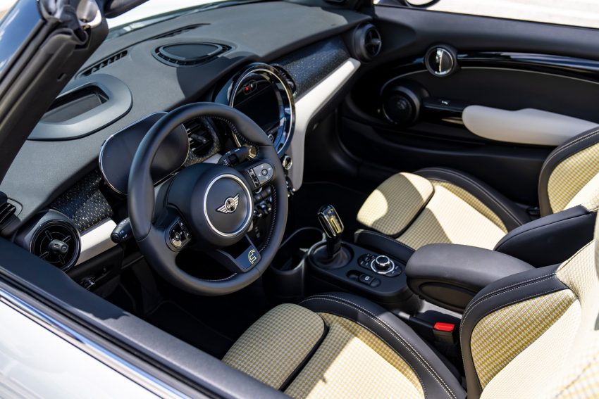 2022 Mini Cooper SE Convertible Concept - Interior Wallpaper 850x567 #263