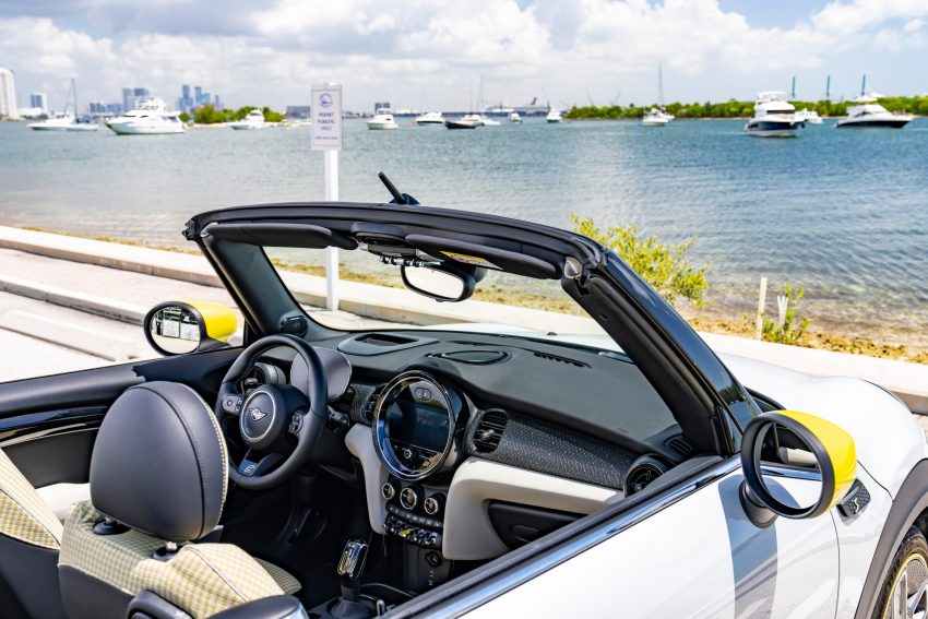 2022 Mini Cooper SE Convertible Concept - Interior Wallpaper 850x567 #262