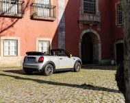 2022 Mini Cooper SE Convertible Concept - Rear Three-Quarter Wallpaper 190x150