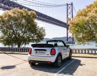 2022 Mini Cooper SE Convertible Concept - Rear Three-Quarter Wallpaper 190x150