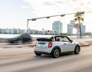 2022 Mini Cooper SE Convertible Concept - Rear Three-Quarter Wallpaper 190x150