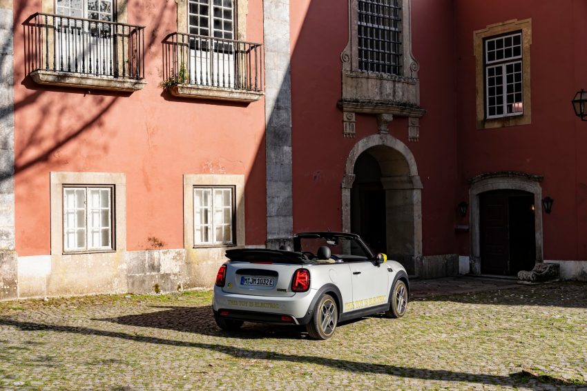 2022 Mini Cooper SE Convertible Concept - Rear Three-Quarter Wallpaper 850x567 #84