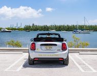 2022 Mini Cooper SE Convertible Concept - Rear Wallpaper 190x150