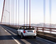 2022 Mini Cooper SE Convertible Concept - Rear Wallpaper 190x150