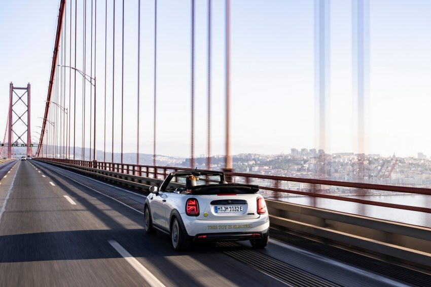 2022 Mini Cooper SE Convertible Concept - Rear Wallpaper 850x567 #33