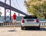 2022 Mini Cooper SE Convertible Concept - Rear Wallpaper 190x150