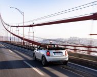 2022 Mini Cooper SE Convertible Concept - Rear Wallpaper 190x150