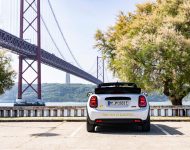 2022 Mini Cooper SE Convertible Concept - Rear Wallpaper 190x150