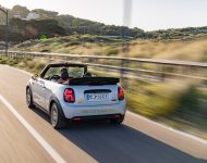 2022 Mini Cooper SE Convertible Concept - Rear Wallpaper 190x150