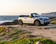 2022 Mini Cooper SE Convertible Concept - Side Wallpaper 190x150