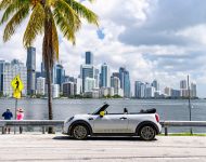 2022 Mini Cooper SE Convertible Concept - Side Wallpaper 190x150