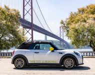 2022 Mini Cooper SE Convertible Concept - Side Wallpaper 190x150