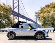 2022 Mini Cooper SE Convertible Concept - Side Wallpaper 190x150