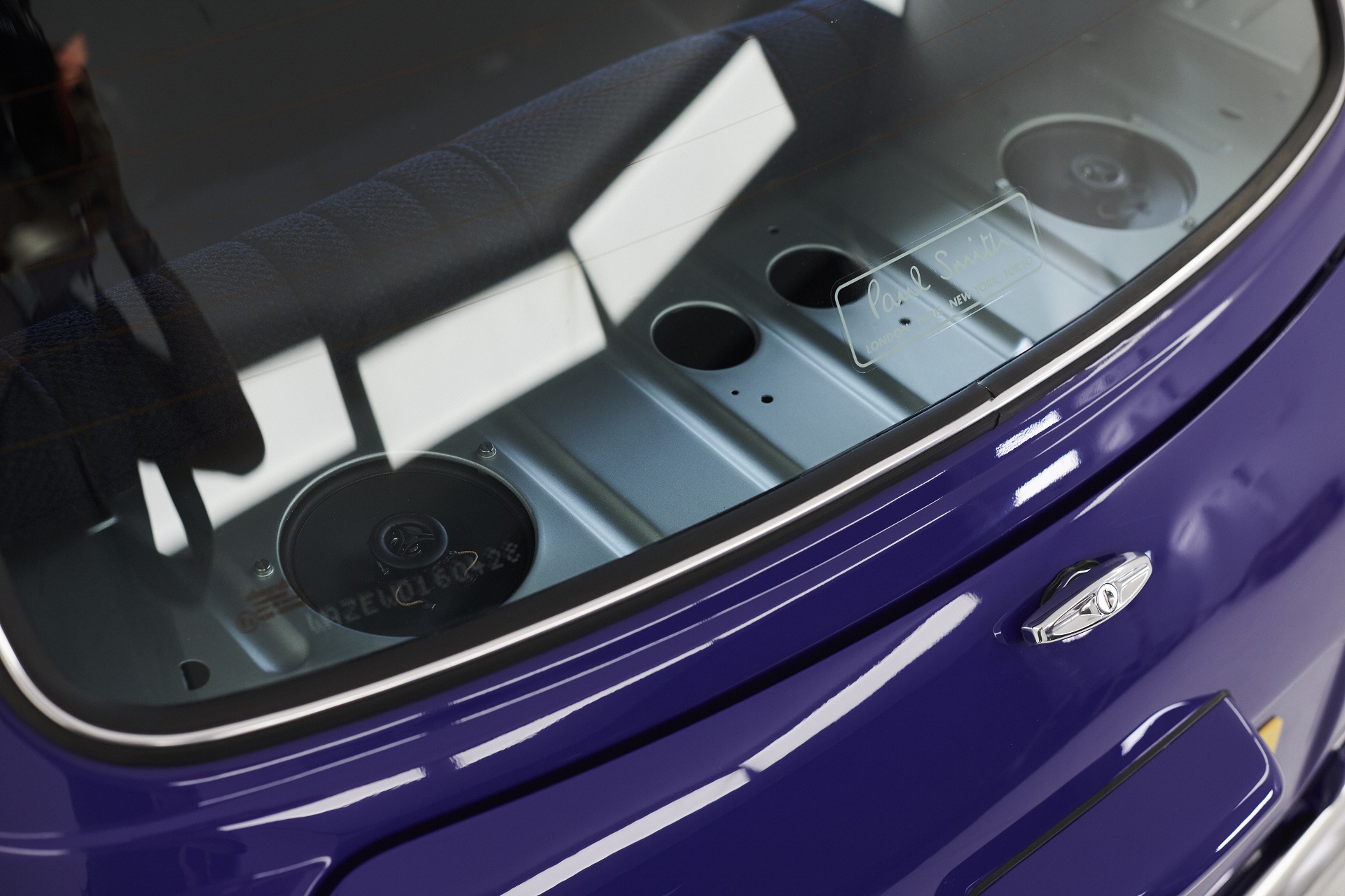 Download 2022 Mini Recharged by Paul Smith - Detail HD Wallpaper 1920x1280 #13