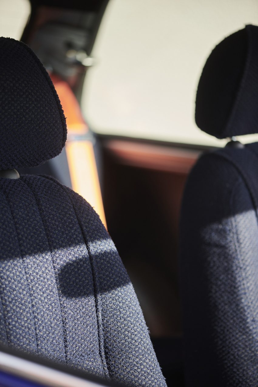 2022 Mini Recharged by Paul Smith - Interior, Seats Phone Wallpaper 850x1275 #21