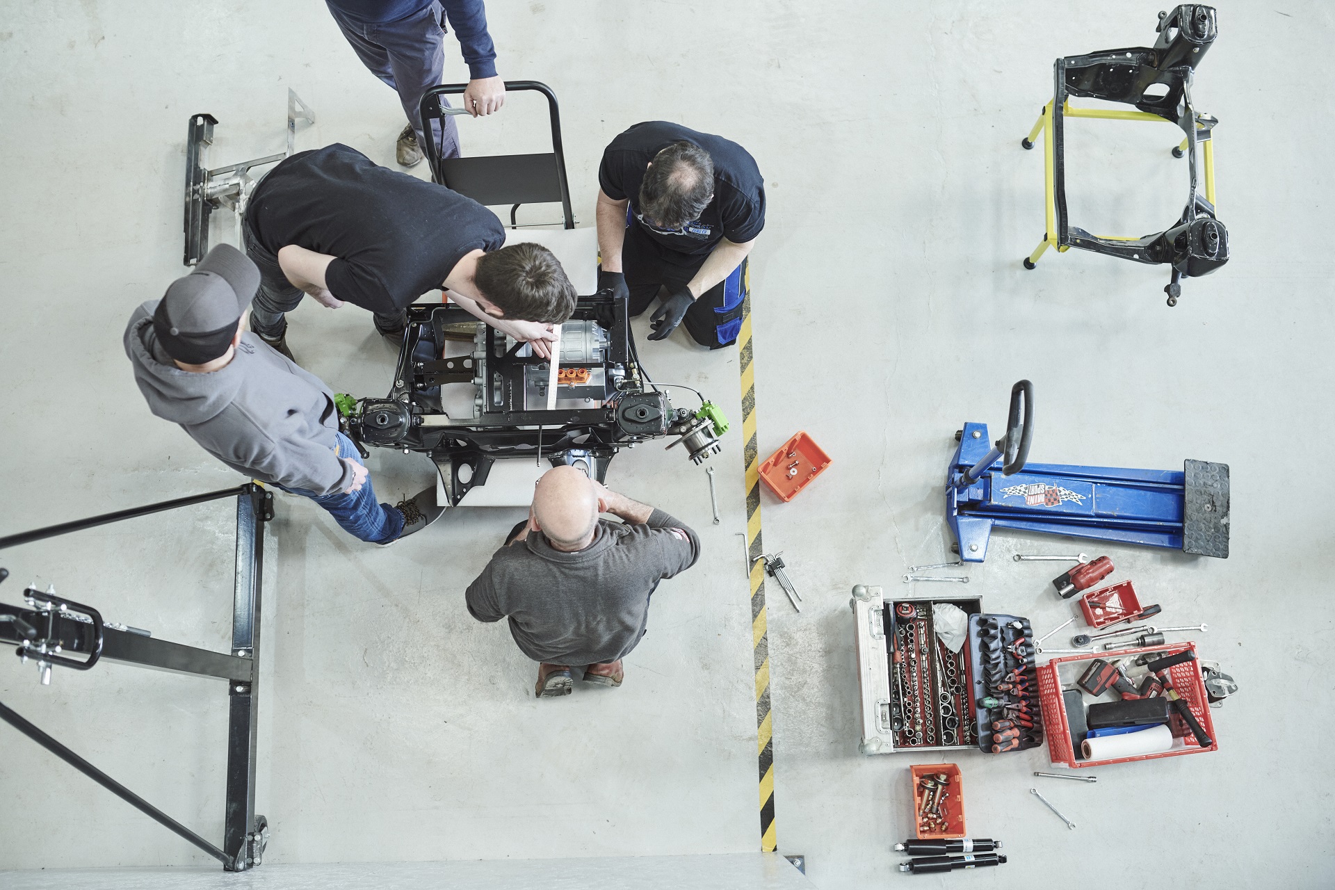 Download 2022 Mini Recharged by Paul Smith - Making Of HD Wallpaper 1920x1280 #37