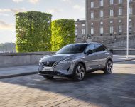 2022 Nissan Qashqai e-Power - Front Three-Quarter Wallpaper 190x150