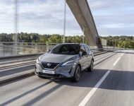 2022 Nissan Qashqai e-Power - Front Three-Quarter Wallpaper 190x150