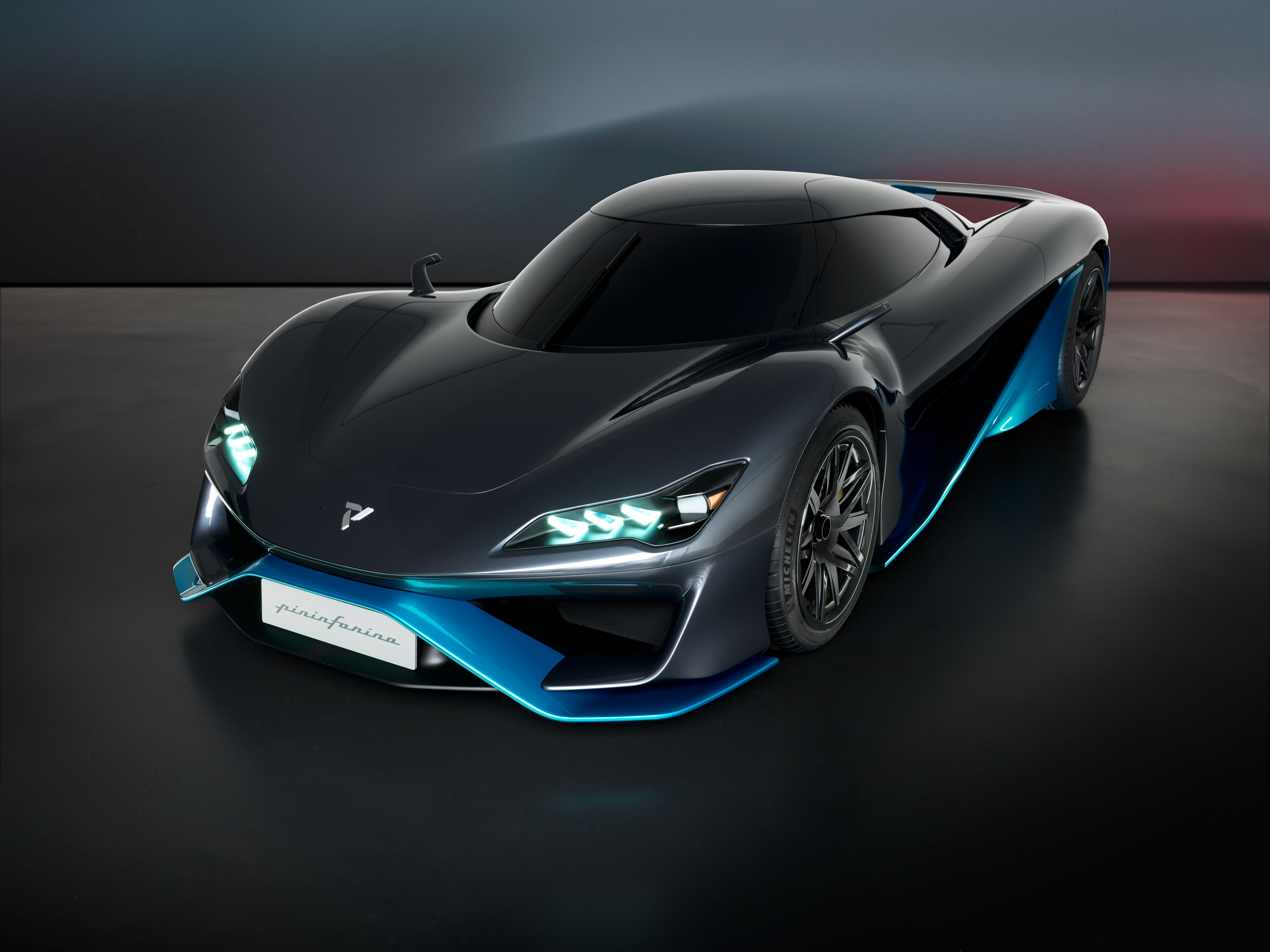 Download 2022 Pininfarina Viritech Apricale Concept - Front Three-Quarter HD Wallpaper 5779x4334 #2