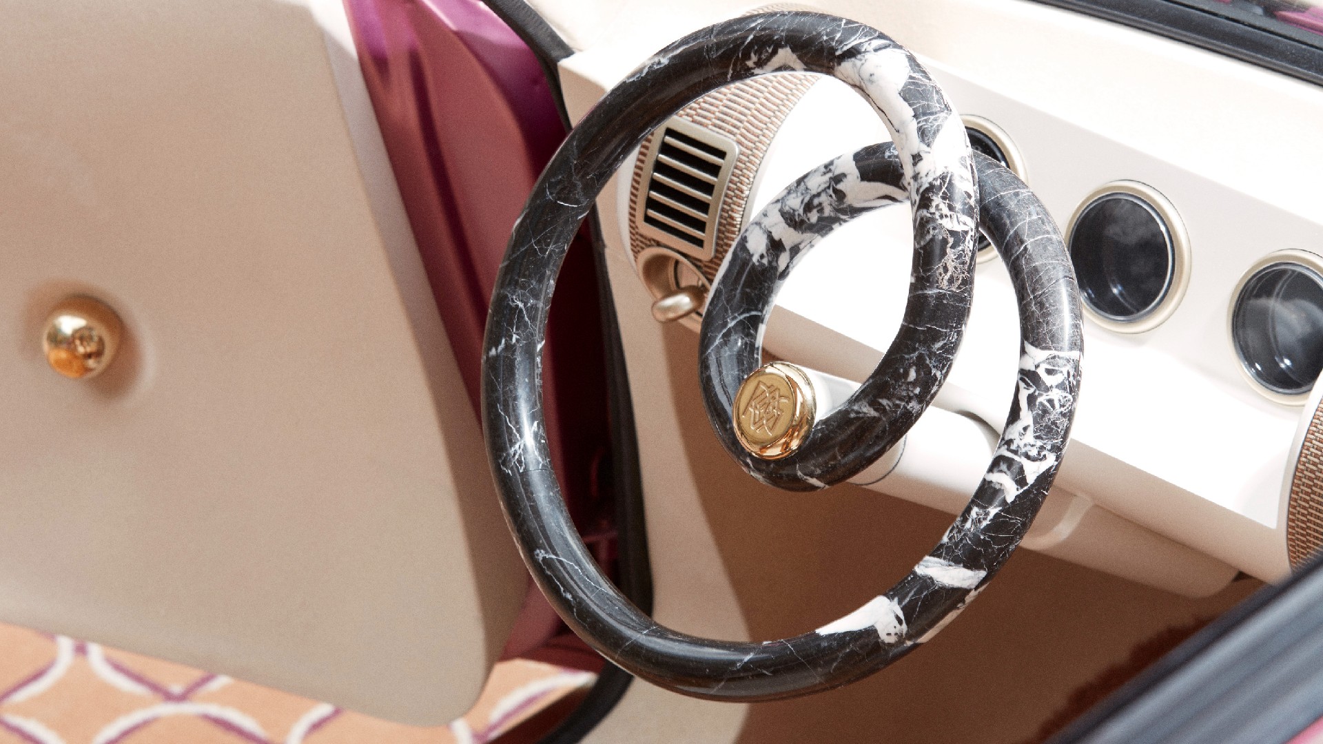 Download 2022 Renault 5 Diamant Concept - Interior, Steering Wheel HD Wallpaper 1920x1080 #21