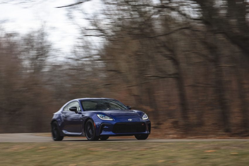 2022 Toyota GR86 Premium Automatic - Front Three-Quarter Wallpaper 850x567 #8