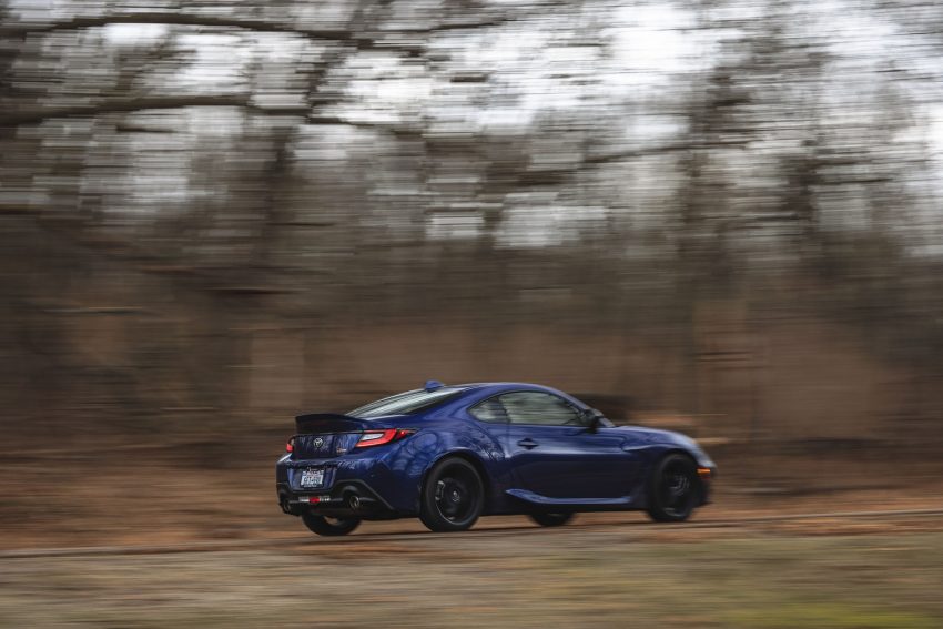 2022 Toyota GR86 Premium Automatic - Rear Three-Quarter Wallpaper 850x567 #10