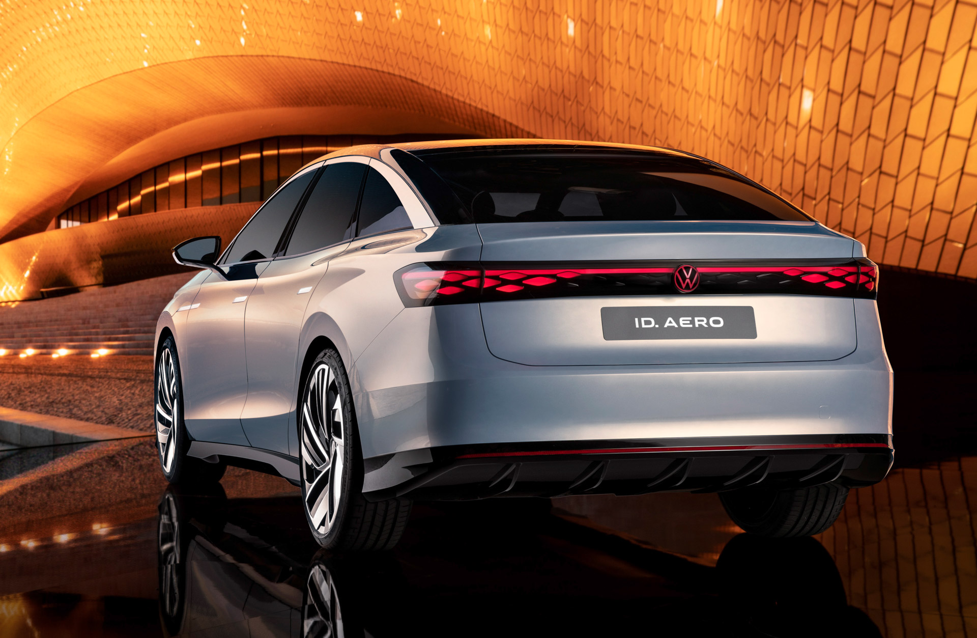 Download 2022 Volkswagen ID. Aero Concept - Rear HD Wallpaper 1920x1253 #9