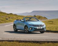 Download 2022 Volkswagen T-Roc Cabriolet - UK version HD Wallpapers and Backgrounds