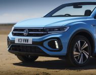 2022 Volkswagen T-Roc Cabriolet - UK version - Front Wallpaper 190x150