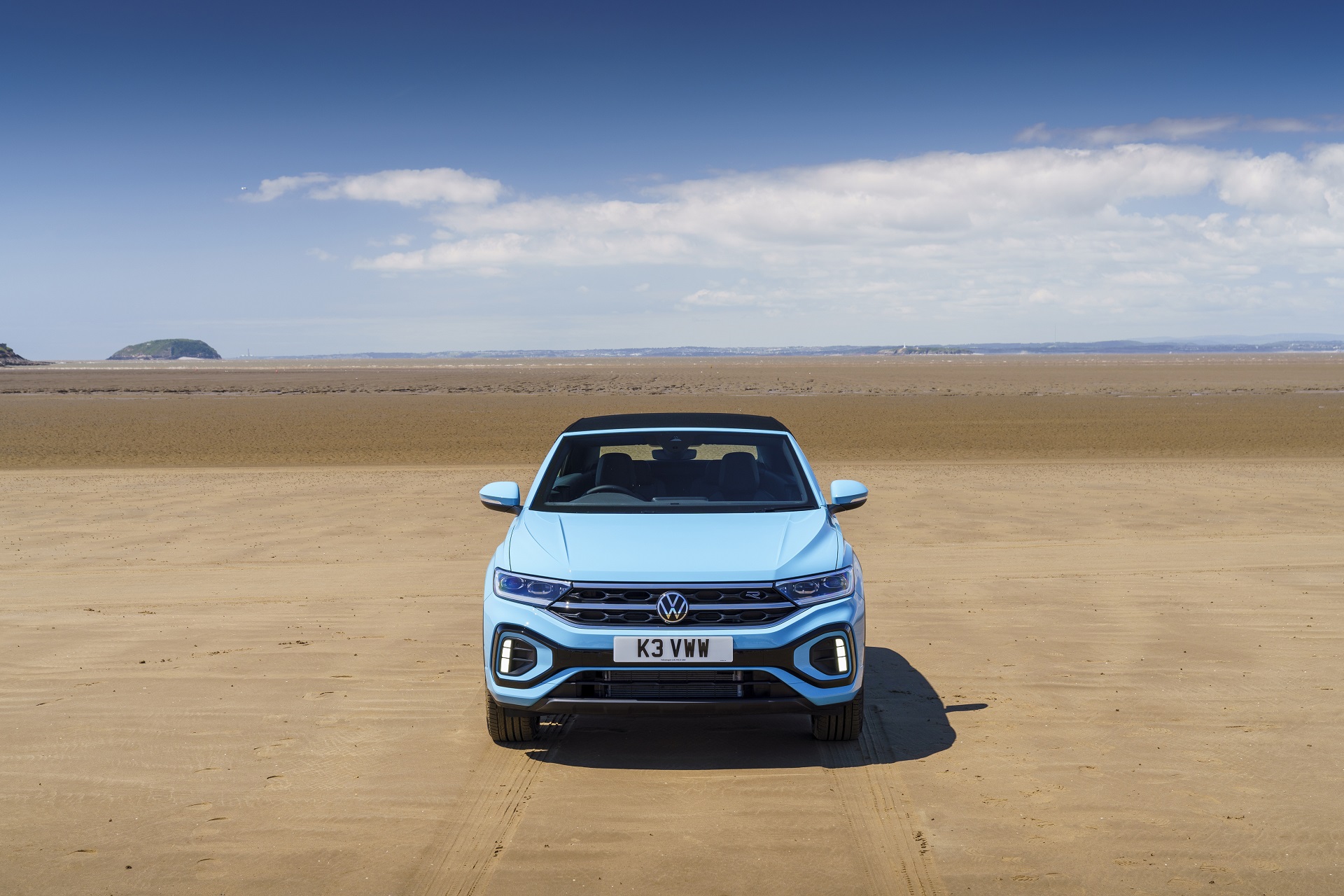 Download 2022 Volkswagen T-Roc Cabriolet - UK version - Front HD Wallpaper 1920x1280 #17