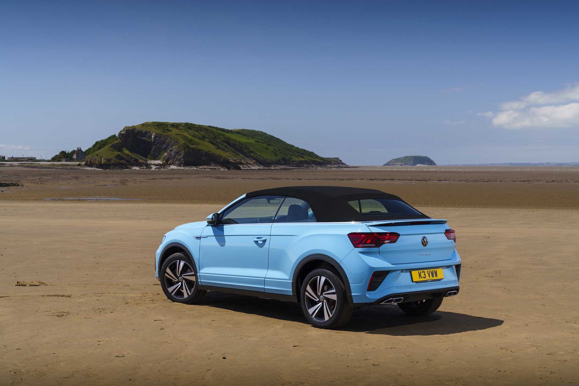 Download 2022 Volkswagen T-Roc Cabriolet - UK version - Rear Three-Quarter HD Wallpaper 1920x1280 #18