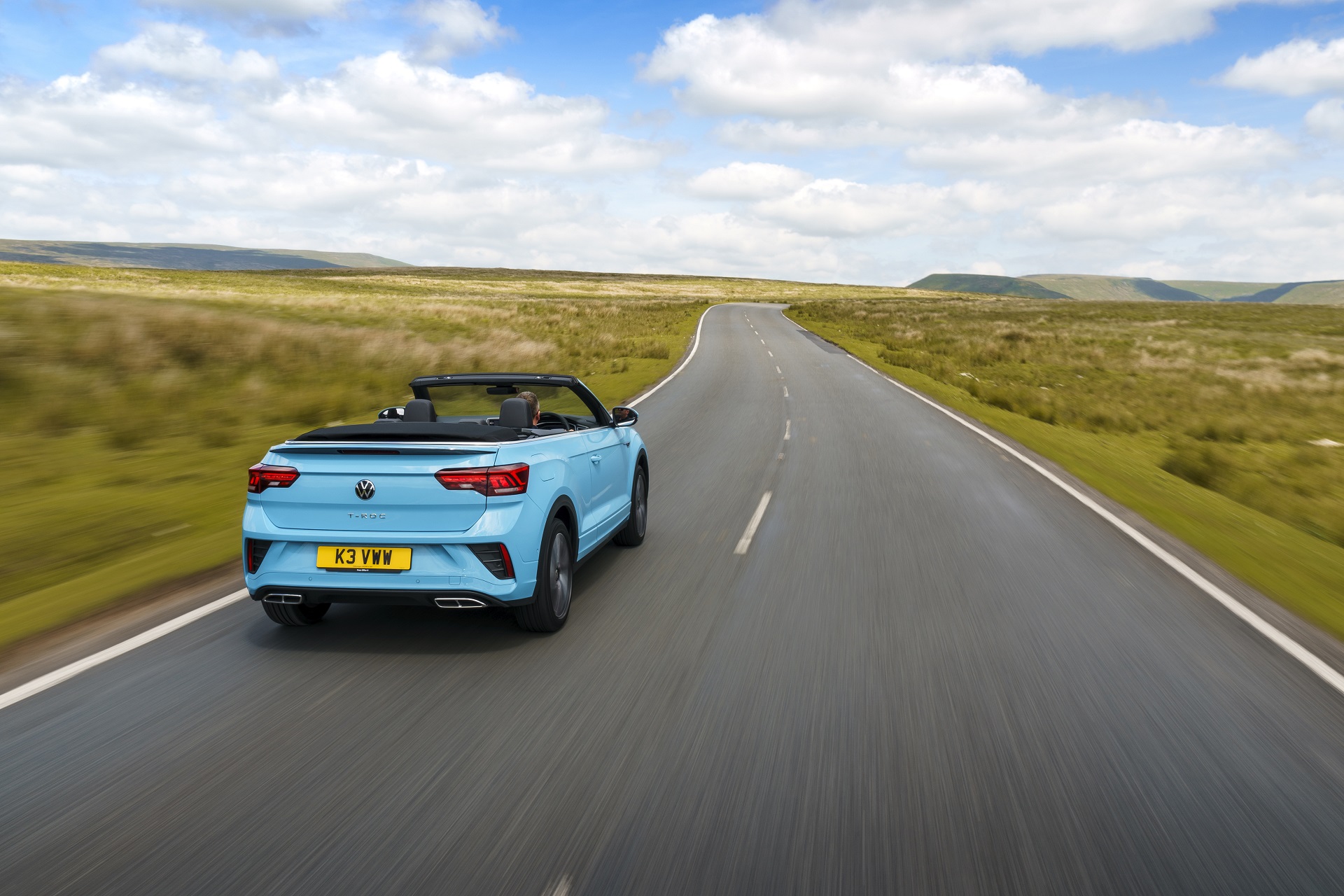 Download 2022 Volkswagen T-Roc Cabriolet - UK version - Rear Three-Quarter HD Wallpaper 1920x1280 #12