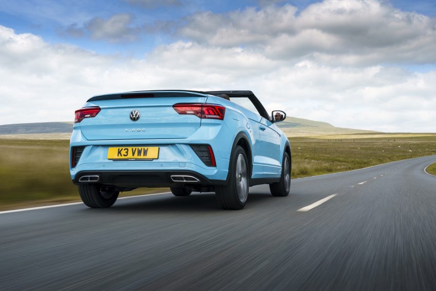 2022 Volkswagen T-Roc Cabriolet - UK version - Rear Wallpaper 850x567 #4