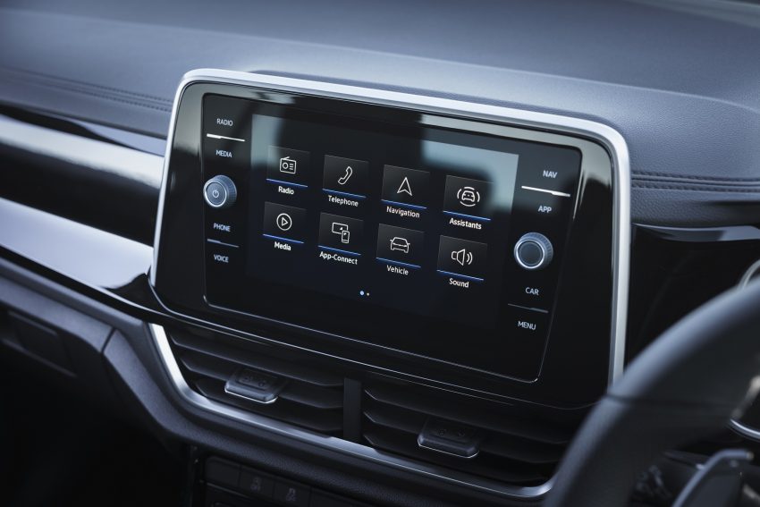 2022 Volkswagen T-Roc R - UK version - Central Console Wallpaper 850x567 #38