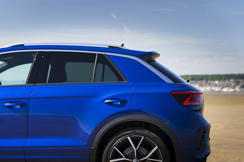 2022 Volkswagen T-Roc R - UK version - Detail Wallpaper 850x567 #28