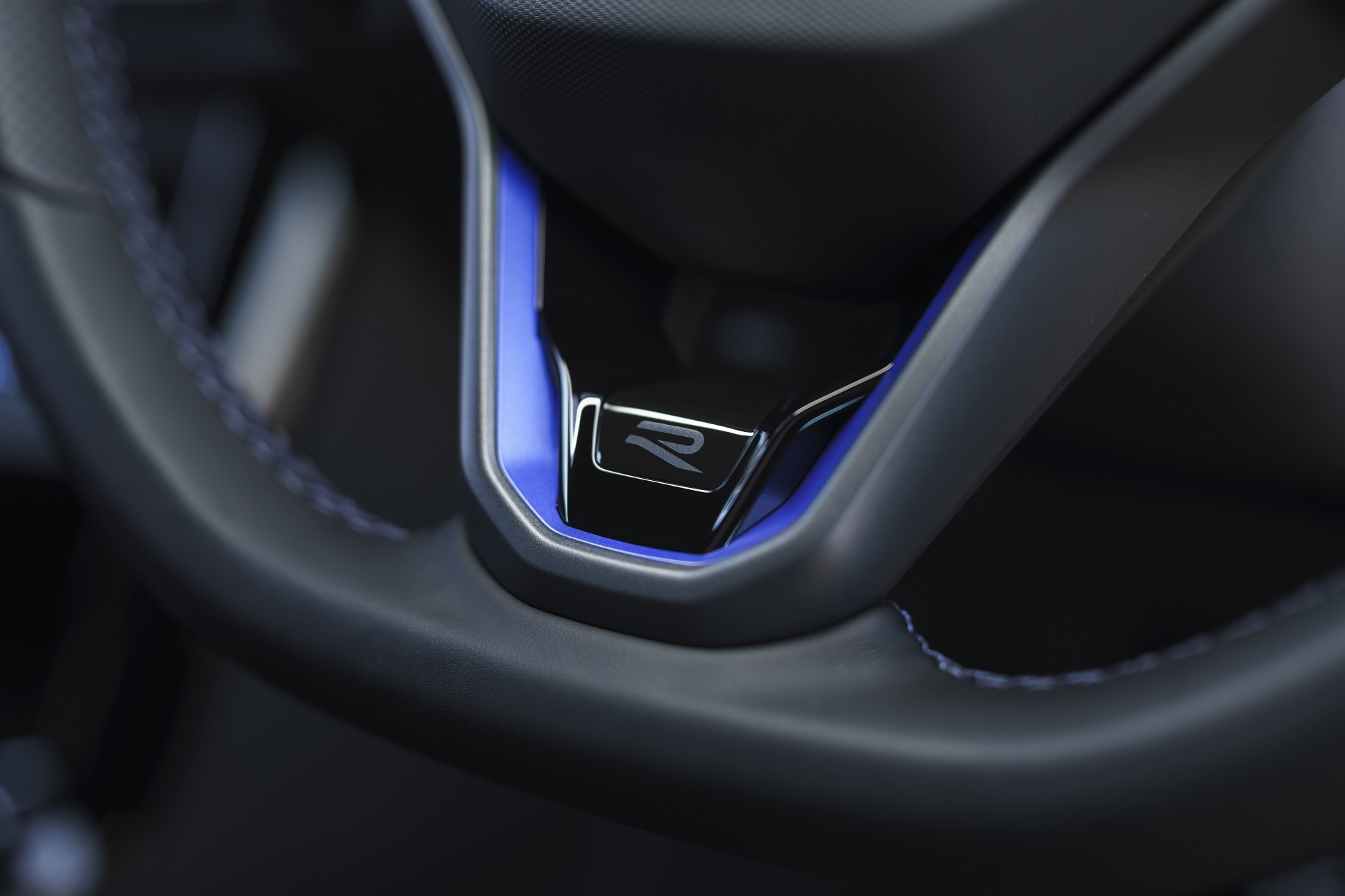 Download 2022 Volkswagen T-Roc R - UK version - Interior, Steering Wheel HD Wallpaper 1920x1280 #41