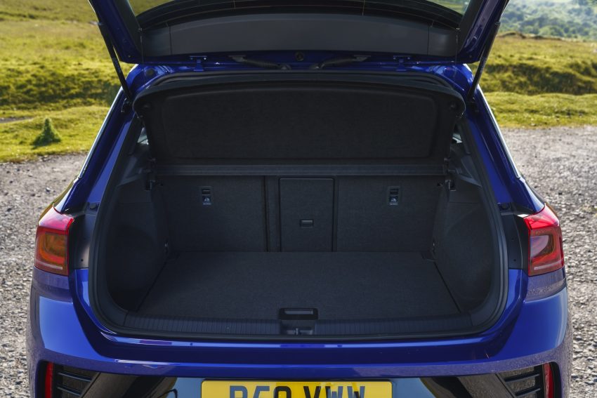 2022 Volkswagen T-Roc R - UK version - Trunk Wallpaper 850x567 #52