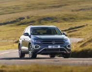 Download 2022 Volkswagen T-Roc - UK version HD Wallpapers and Backgrounds