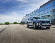 2022 Volkswagen T-Roc - UK version - Front Wallpaper 190x150