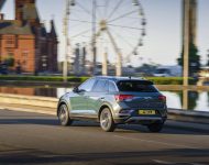 2022 Volkswagen T-Roc - UK version - Rear Three-Quarter Wallpaper 190x150