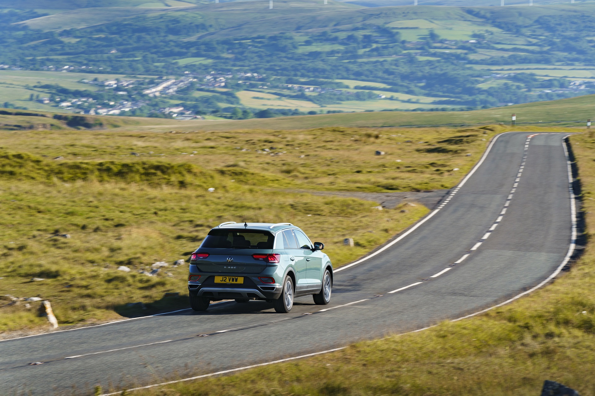 Download 2022 Volkswagen T-Roc - UK version - Rear HD Wallpaper 1920x1280 #8